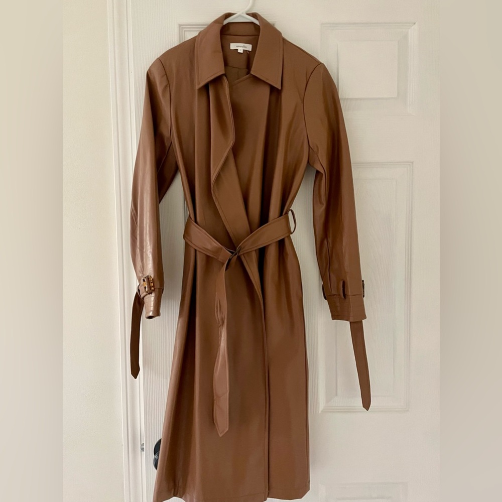 Amaryllis faux leather trench